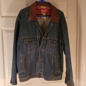 Men's Denim Jacket with Brown Collar